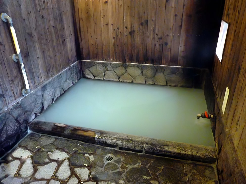 千代の湯 内湯 草津温泉日帰り