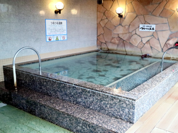 スーパー銭湯 東京 東京荻窪天然温泉なごみの湯 露天風呂は天然温泉です。