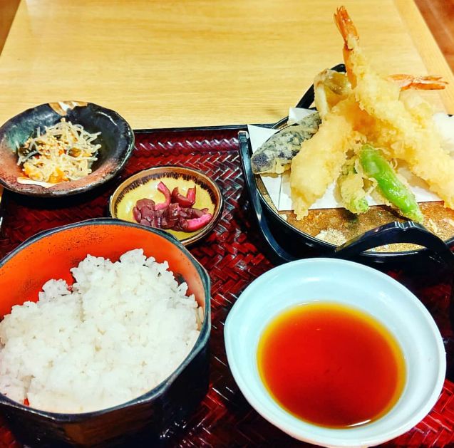 スーパー銭湯 東京 よみうりランド丘の湯 食事