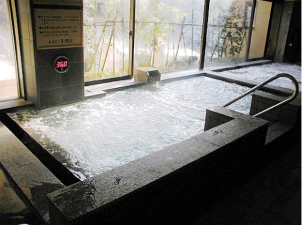 スーパー銭湯 埼玉 おふろの王様志木店 内風呂には炭酸泉や絹の湯などがあります