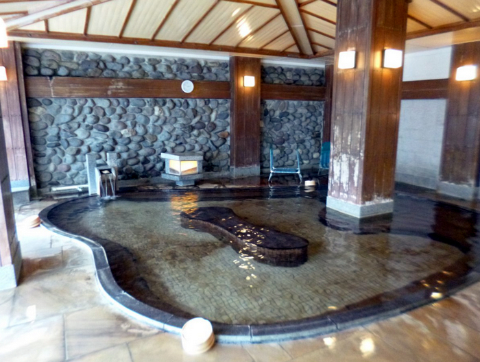 旅館伊勢屋 飯坂温泉 温泉 日帰り 静かな雰囲気の内風呂