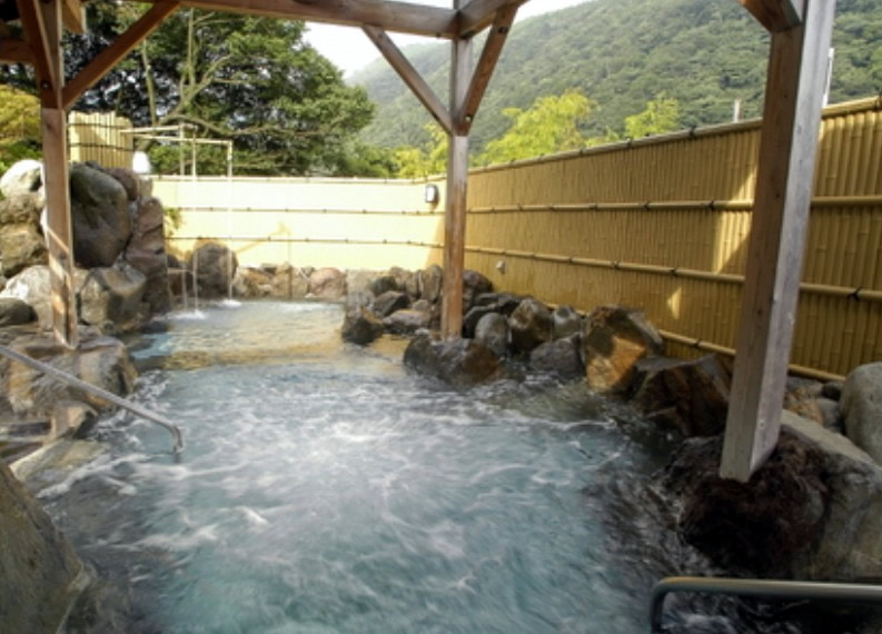 スーパー銭湯 神奈川 箱根の湯 露天風呂